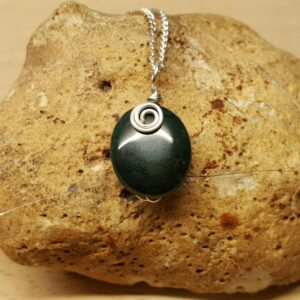 Green Moss agate pendant. Reiki jewelry uk. Virgo jewelry. Wire wrapped pendant Green Moss agate pendant. Reiki jewelry uk. Virgo jewelry. Wire wrapped pendant