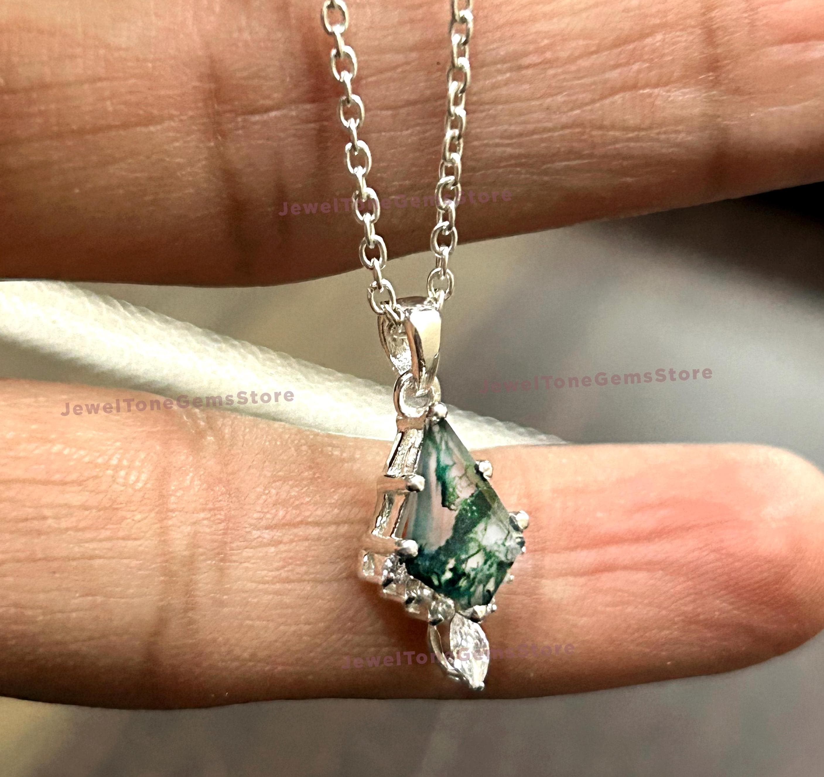 Kite Green Moss Agate Necklace: 925 Sterling Silver Pendant