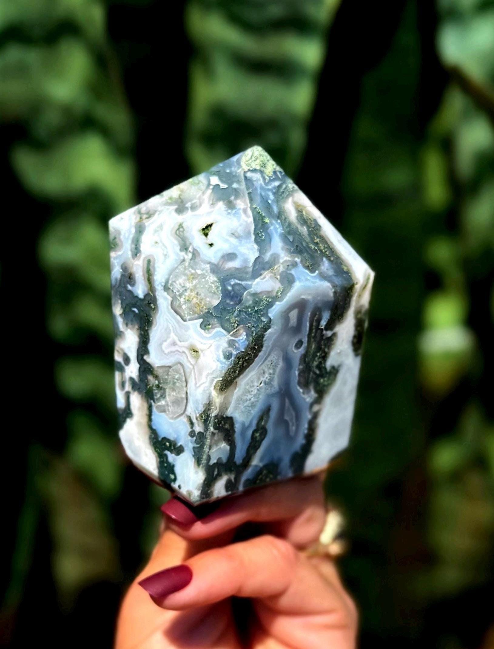 Moss Agate Crystal Tower - For New Beginnings & A Refreshed Attitude - Healing Crystal - Gemstone Tower Moss Agate Crystal Tower - For New Beginnings & A Refreshed Attitude - Healing Crystal - Gemstone Tower