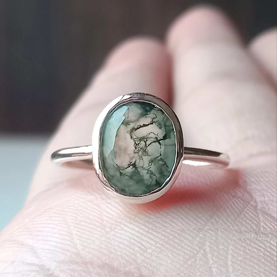 Handmade Oval Moss Agate Ring: 925 Sterling Silver Gemstone