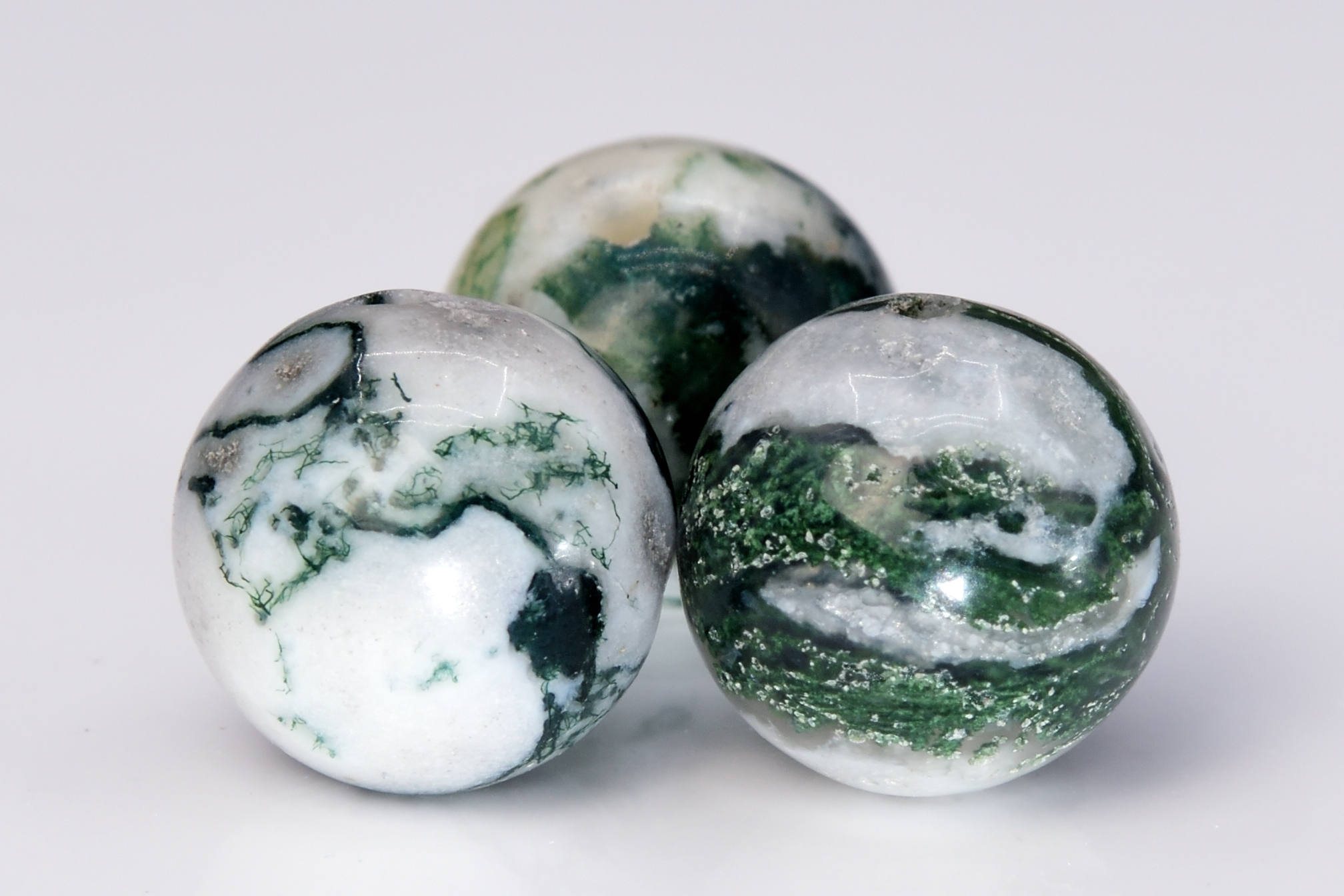 Genuine Natural Moss Agate Gemstone Beads 10mm Green & White Round A Quality Loose Beads (101269) Genuine Natural Moss Agate Gemstone Beads 10mm Green & White Round A Quality Loose Beads (101269)