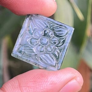 Natural Moss Agate Carving: 14 Carat Square Gemstone