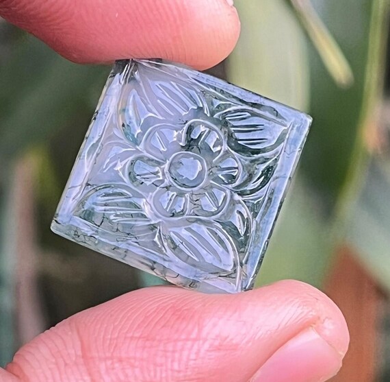 Natural Moss Agate Carving: 14 Carat Square Gemstone Natural Moss Agate Carving: 14 Carat Square Gemstone