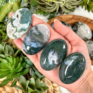 Moss Agate Palmstone | 1-2 Oz | - No. 173 (polished Green Crystal Pocket Stone Palm, Heart Chakra)
