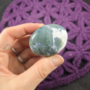 Moss Agate Palmstone Polished Healing Stones Gallet Crystal Palm Stone India