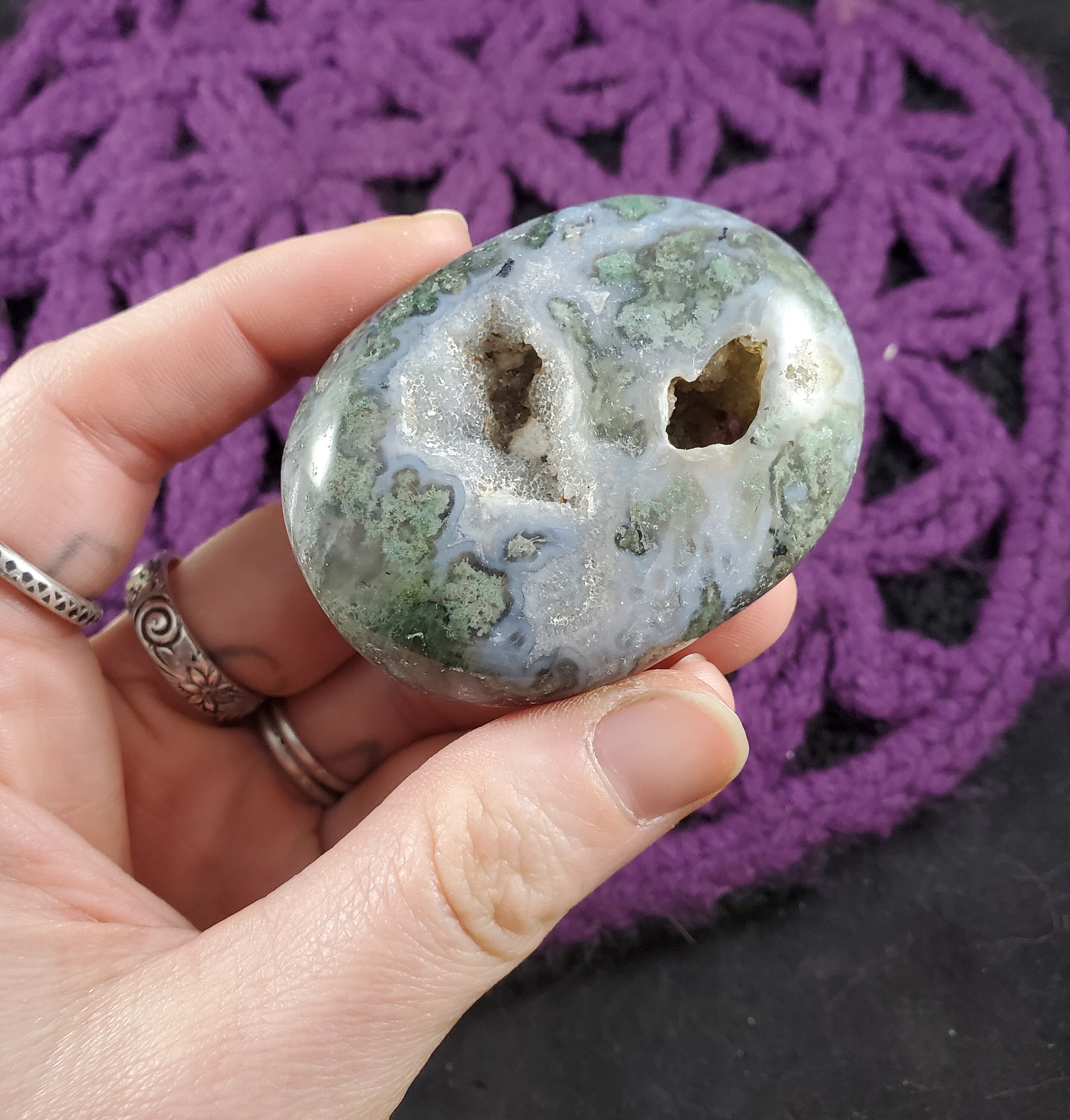 Moss Agate Palmstone Polished Healing Stones Gallet Deep Vugs Crystal Palm Stone India Moss Agate Palmstone Polished Healing Stones Gallet Deep Vugs Crystal Palm Stone India