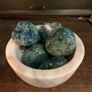 Polished Moss Agate Heart: Meditation Crystal (2.3 Oz)