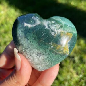 Moss Agate Heart: Tumbled Polished Crystal Gemstone (45-65mm) Mah3