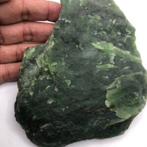 Natural Green Nephrite Jade Raw Stone 595g | Healing Crystal Specimen Natural Green Nephrite Jade Raw Stone 595g | Healing Crystal Specimen