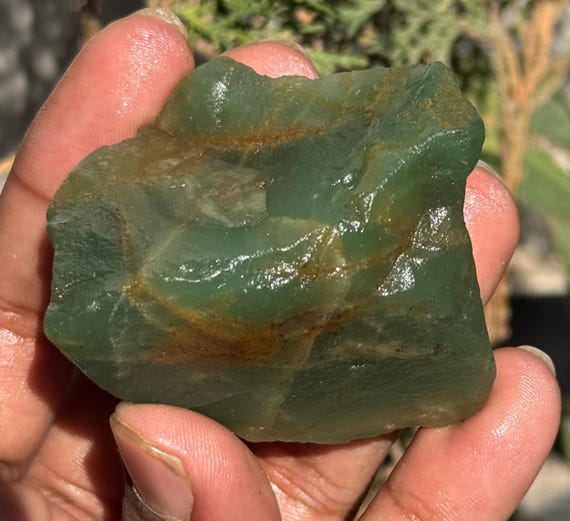 Natural Jade Raw , Beutiful Rough Jade  Natural Jade Specimen Healings Crystal Chunn Rough 330caret