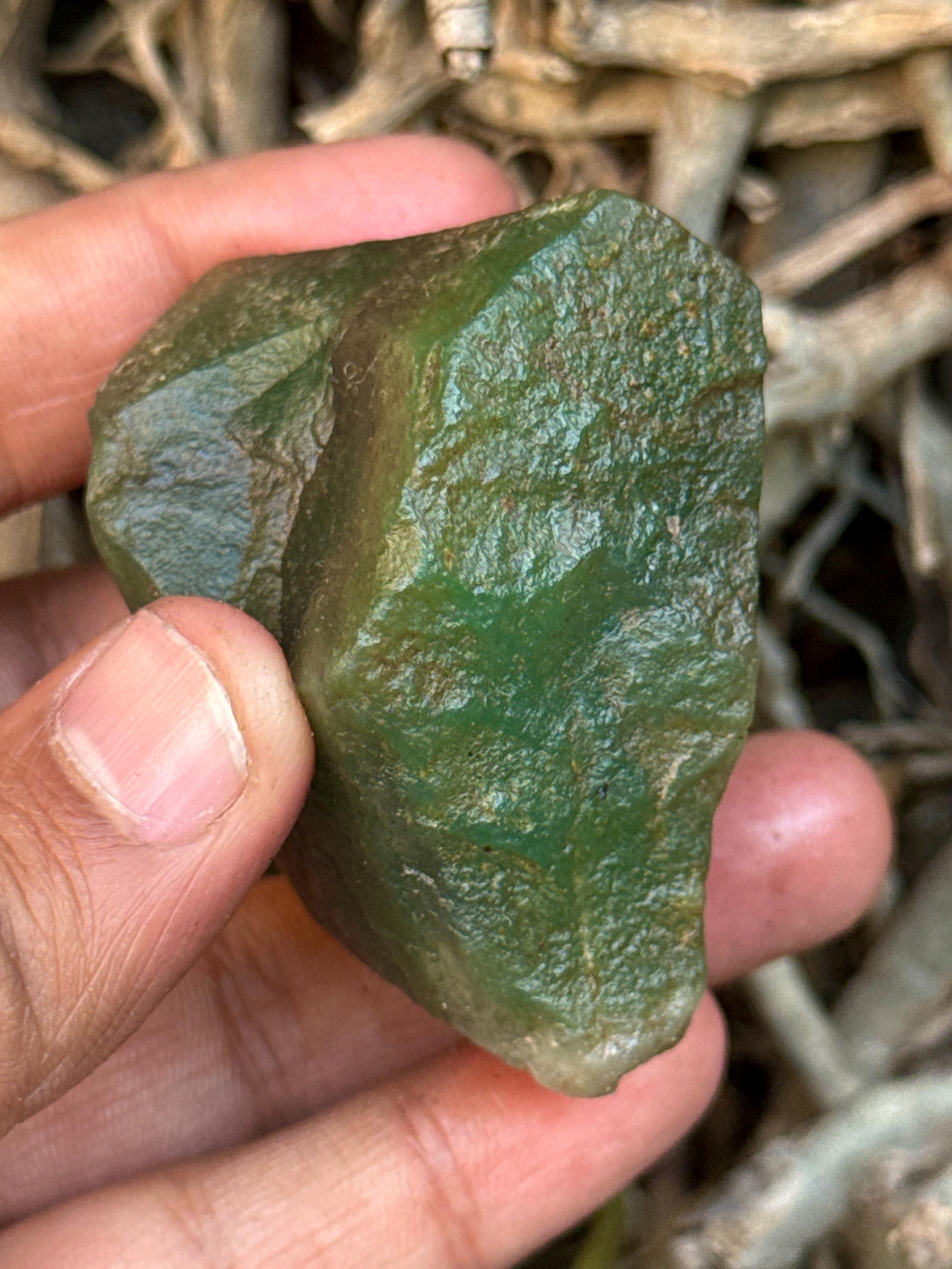 Natural Jade Raw Jade Green Rough Jade Specimen Healings Crystal Chunk 407.0 Carat
