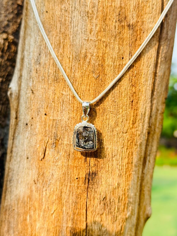 Natural Moldavite Pendant 925 Stealing Silver Pendant Raw Moldavite Pendant Handmade Gemstone Pendant Moldavite Necklace Authentic Moldavite