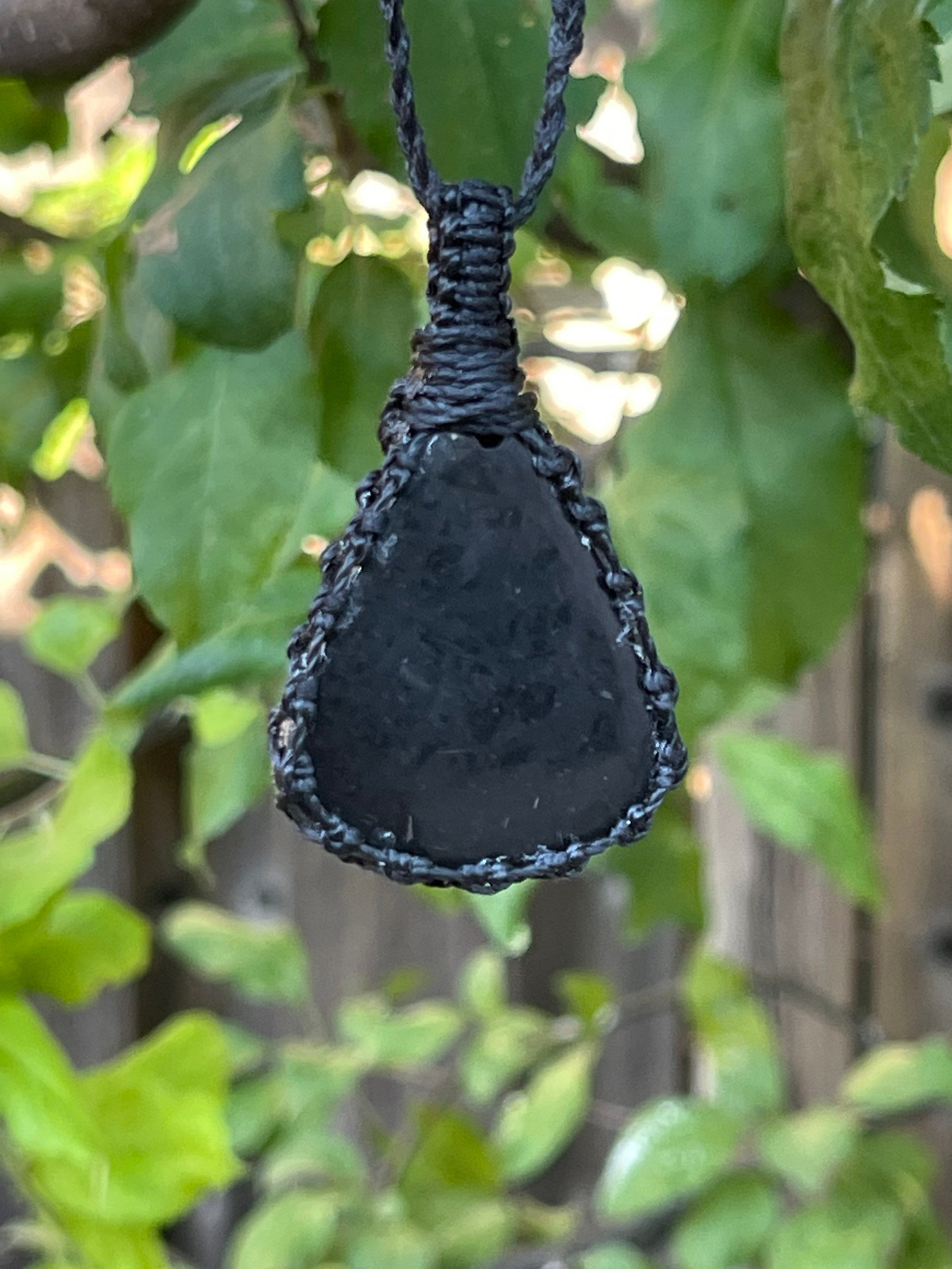 Nuummite Pendant Necklace For Women, Nuummite Necklace, Macrame Gemstone Necklace, Macrame Stone Necklace, Nuummite Jewelry, Healing Crystal