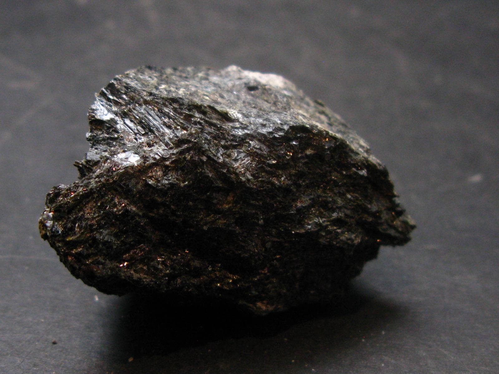 Rare Nuumite Nuummite Raw Piece From Greenland - 29.3 Grams - 1.5"