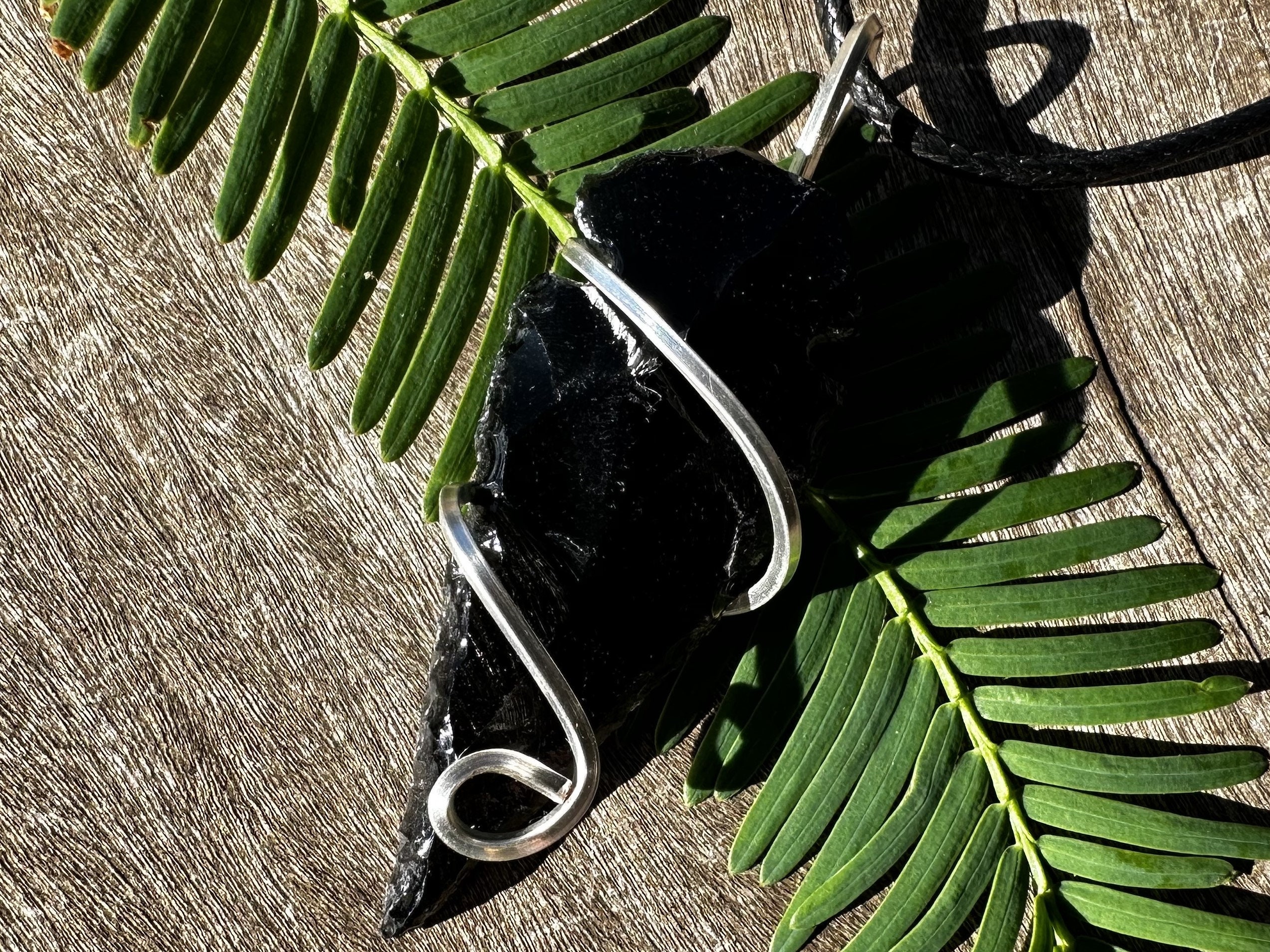 Black Obsidian Arrowhead Healing Stone Necklace With Positive Healing Energy!
