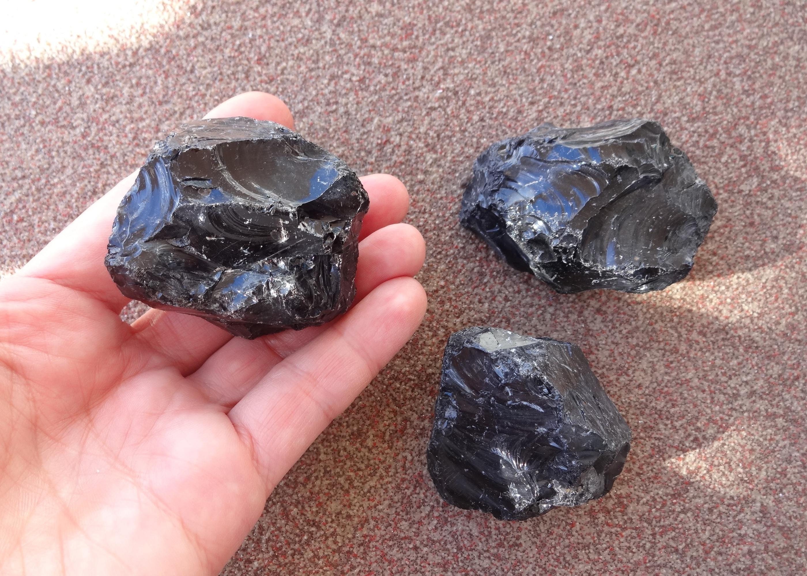 Black Obsidian Raw Medium Stone, Collectible Rocks And Geodes, Rough Natural Black Stone For Craft Home Decor Altar