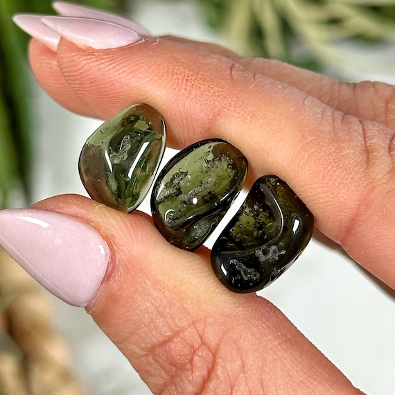 Moldavite Bead | 1g | - (polished Space Tektite Crystal Jewelry Making, Heart Chakra, Manifestation)