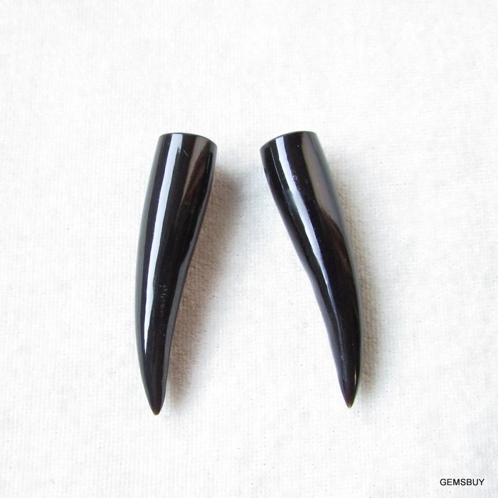 Black Onyx Horn Cabochon: Drilled Gemstone Pendant (44x12mm) Black Onyx Horn Cabochon: Drilled Gemstone Pendant (44x12mm)