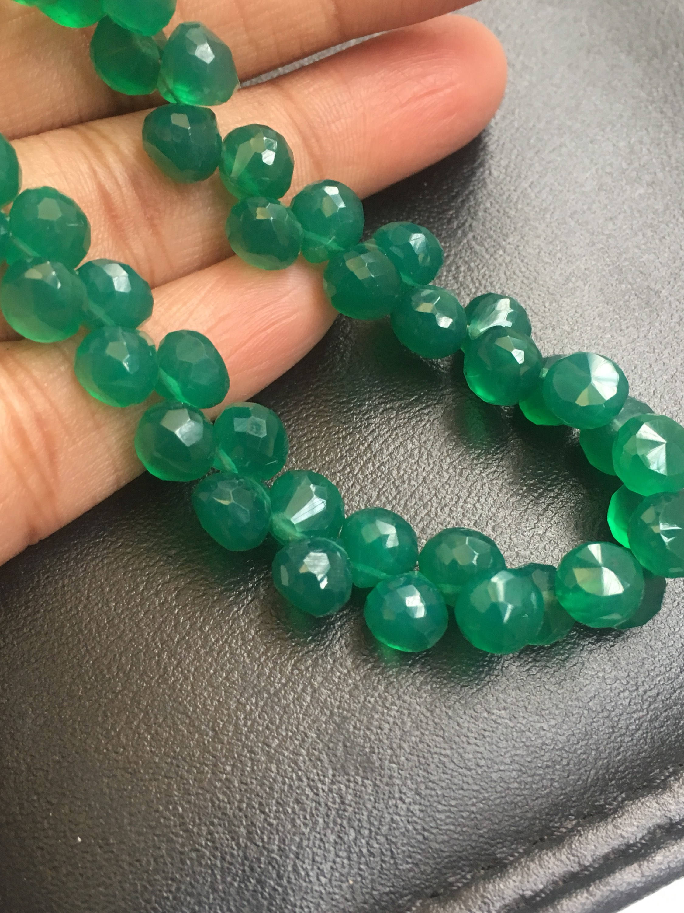 Natural Green Onyx Faceted Onion Gemstone Beads, Size- 6.5-7 Mm Approx Nuggets Beads, 8 Inch Strand An Amazing Item At Wholesale Price