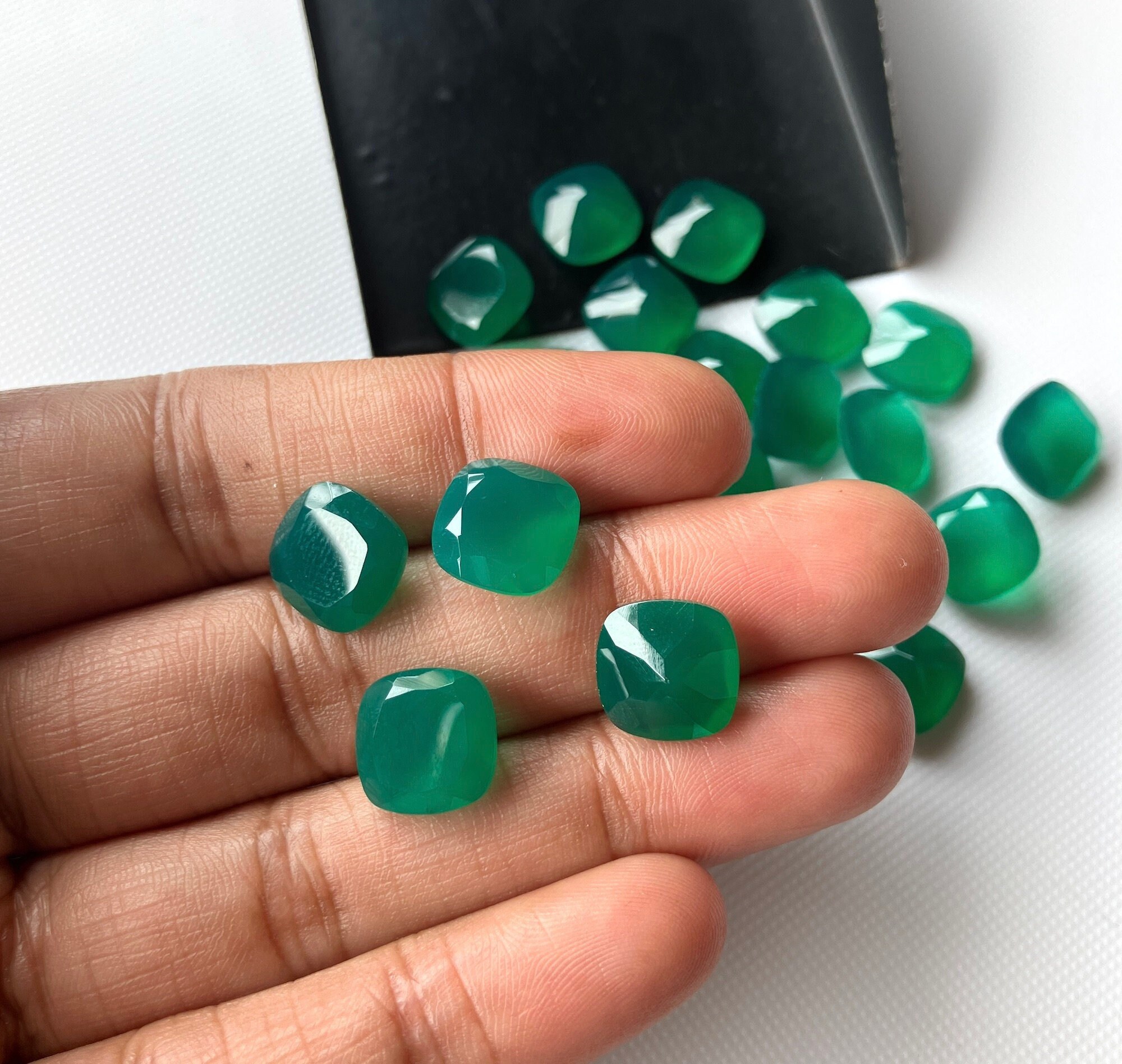 6 Pieces 10x10mm Natural Green Onyx Cushion Shaped Faceted Loose Gemstones, Faceted Cushion Green Onyx For Jewelry, Bb231