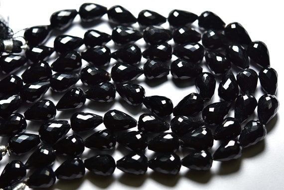 8.50 Inches,natural Super Quality Onyx Centre Drilled Faceted Teardrops,size Is 7x11-8x12mm #931