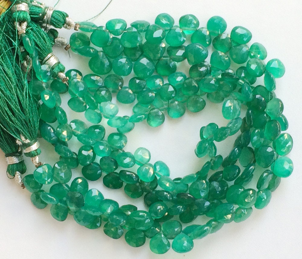 7mm Green Onyx Faceted Heart Briolettes, Green Onyx Faceted Heart Beads, Emerald Green Onyx Heart Beads For Jewelry (4in To 8in Options)