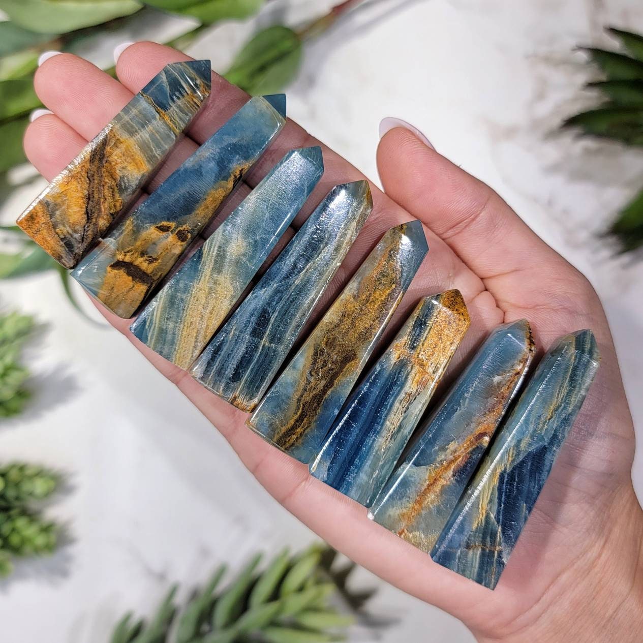 Blue Onyx Mini Tower | S, L | - (polished Crystal Point, Throat Chakra, Healing Stone, Peace) Blue Onyx Mini Tower | S, L | - (polished Crystal Point, Throat Chakra, Healing Stone, Peace)
