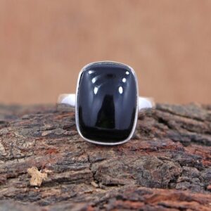 Cushion Cut Black Onyx Ring: 925 Sterling Silver (12*16 Mm) Cushion Cut Black Onyx Ring: 925 Sterling Silver (12*16 Mm)