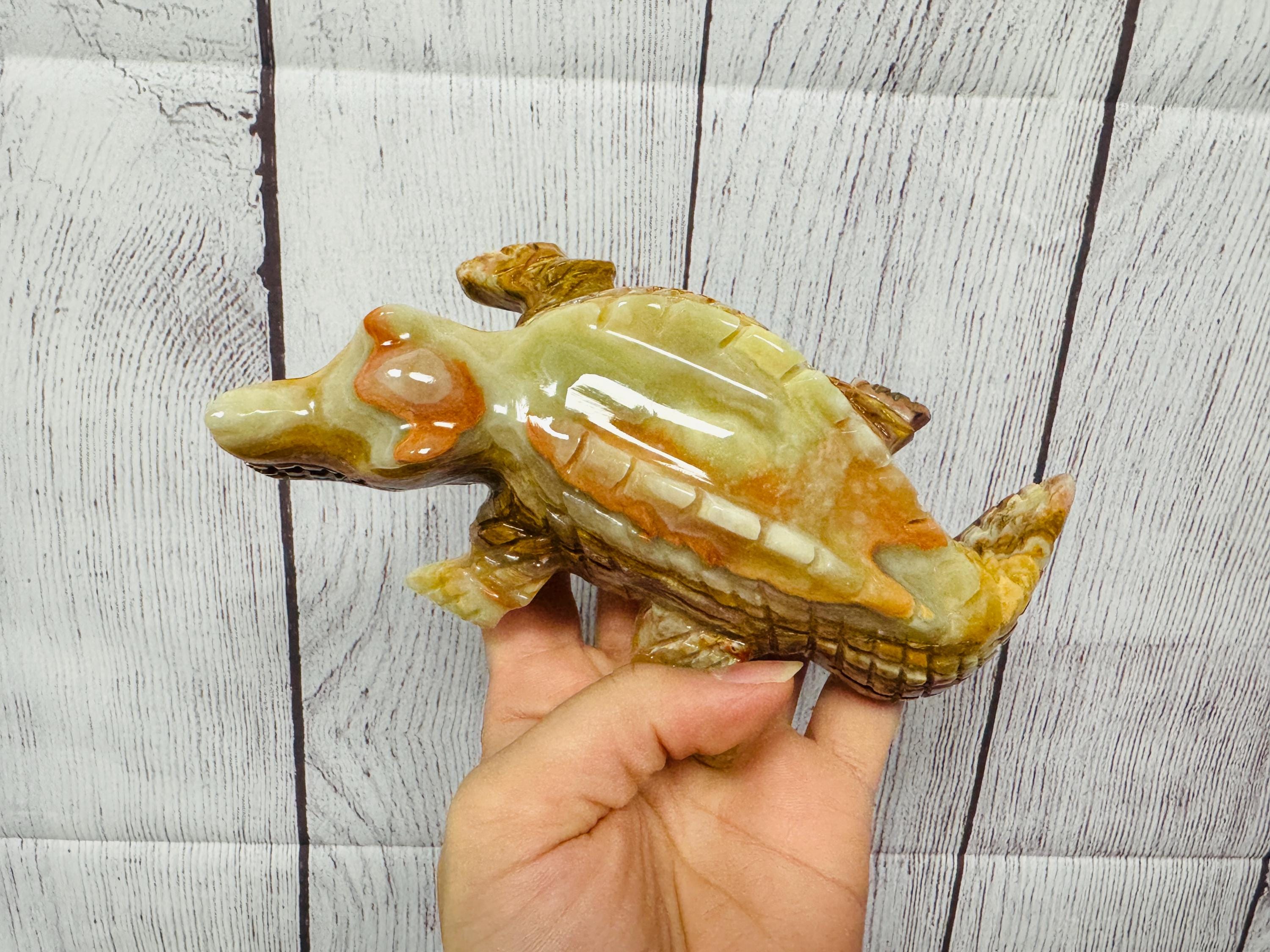 Green Onyx Alligator Figurine, Crocodile Reptile Statue, Healing Crystal, 6 Inches