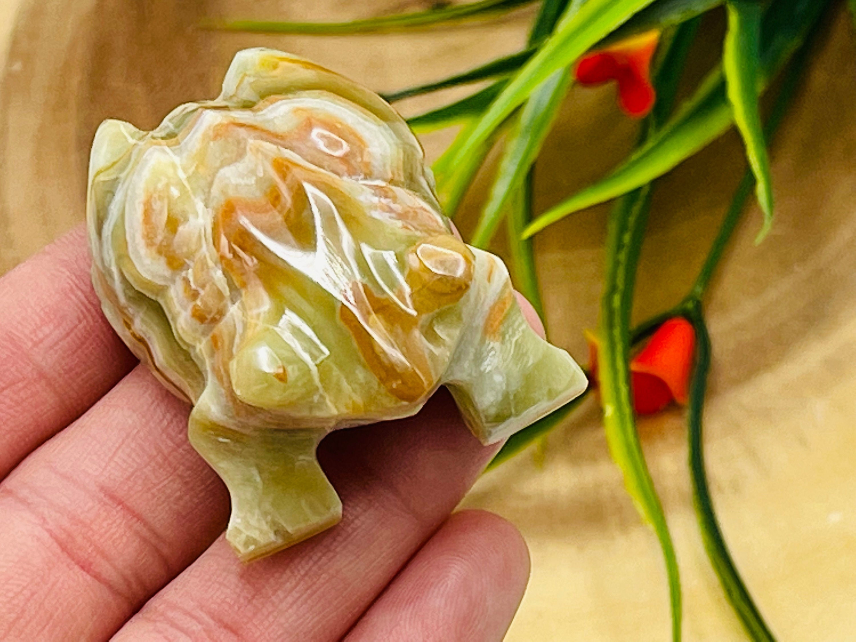 Green Onyx Frog Figurine, Onyx Crystal Carving, 1.5 And 2 Inches