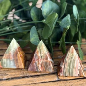 Onyx, Onyx Pyramid