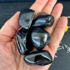 Black Sardonyx Onyx Tumbled Palm Stones For Protection And Self-confidence