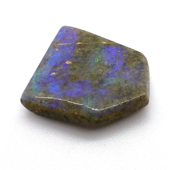 5.640 Carats Rare Brazilian Boulder Opal Cabochon In Matrix From The Boi Morto Mine Brazil - Precious Crystal Opals - Shield - Blue