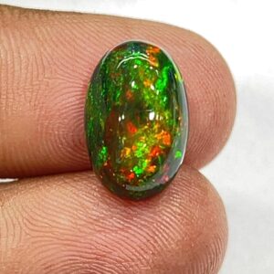 Black Ethiopian Opal Cabochon: 5.75ct Smocked Oval Gemstone