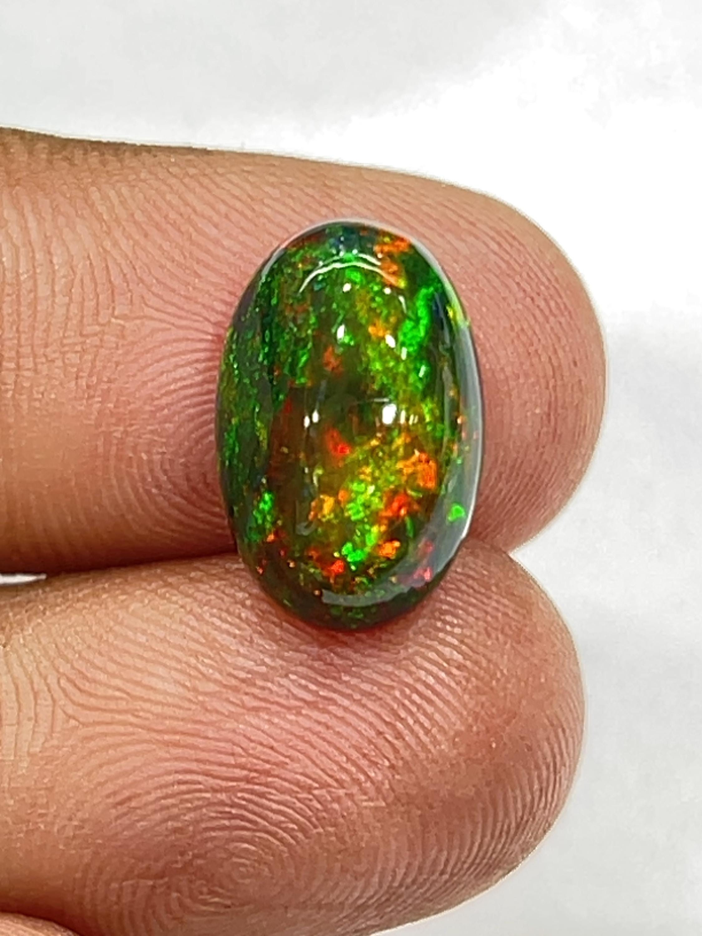 Black Ethiopian Opal Cabochon: 5.75ct Smocked Oval Gemstone