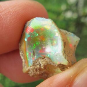 Welo Opal Rough: 20.30 Crt Natural Rainbow Gemstone Welo Opal Rough: 20.30 Crt Natural Rainbow Gemstone