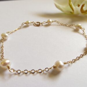 Dainty Freshwater Pearl Bracelet, 14k Gold Filled Chain, June Birthstone