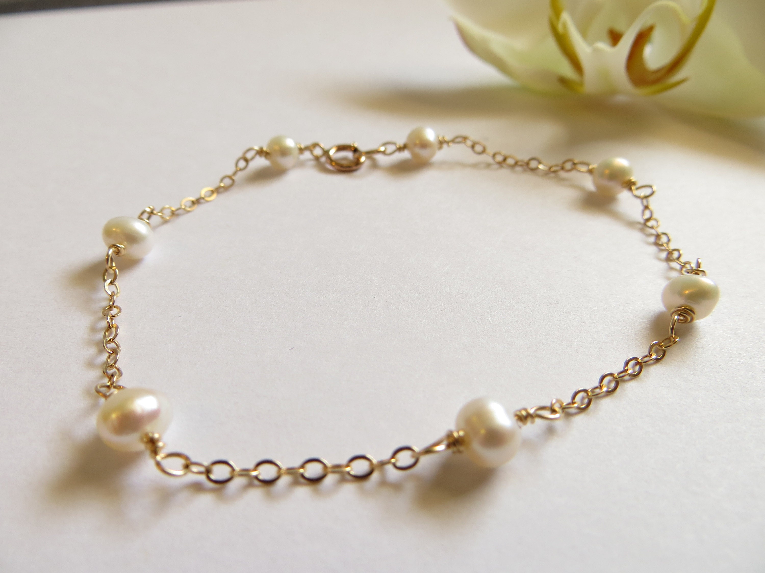 Dainty Freshwater Pearl Bracelet, 14k Gold Filled Chain, June Birthstone
