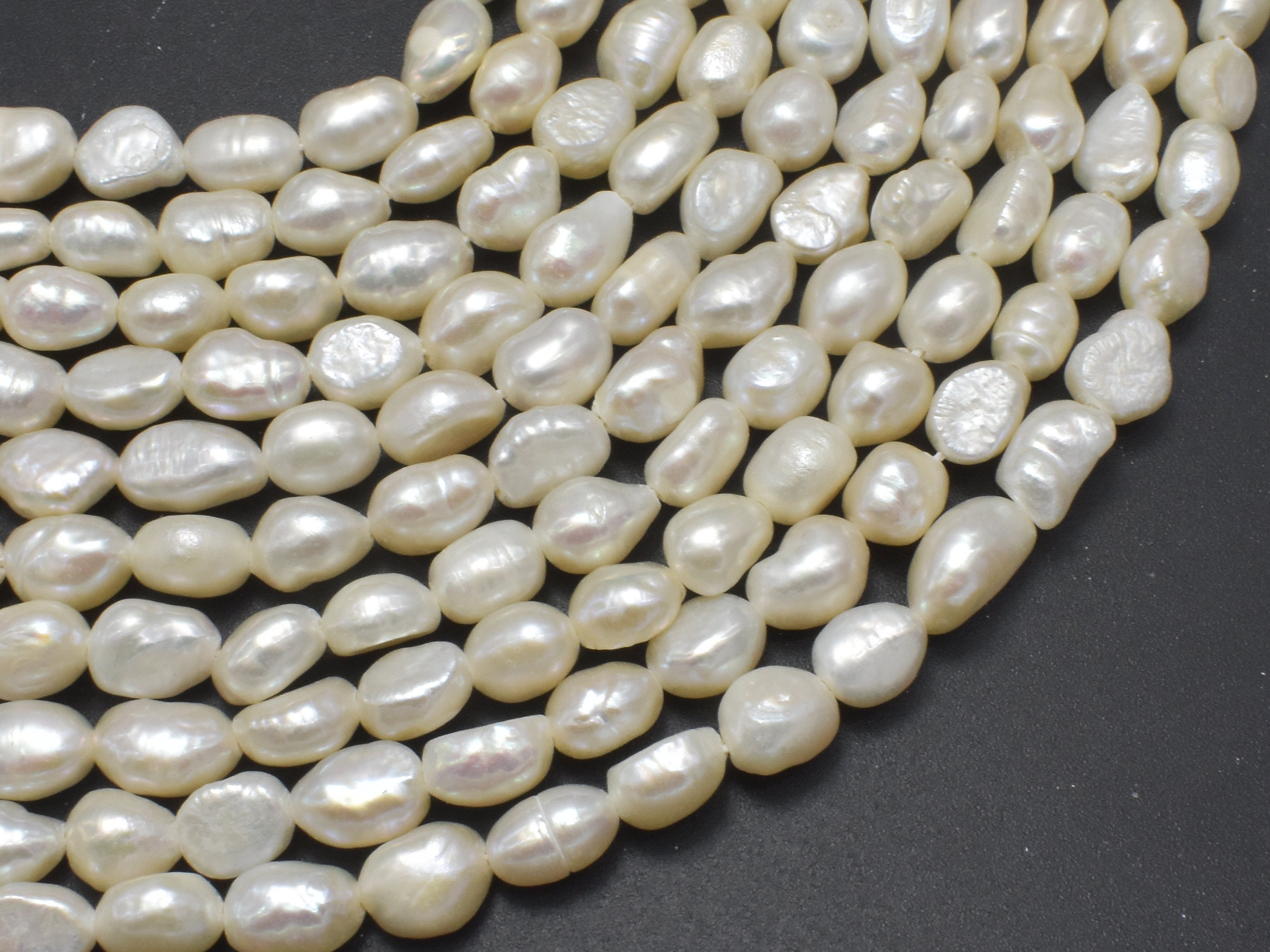 Fresh Water Pearl Beads, White, Nugget, Approx. 7x9 Mm, 14 Inch, Full Strand, Approx. 40 Beads, Hole 0.6mm (232047004)