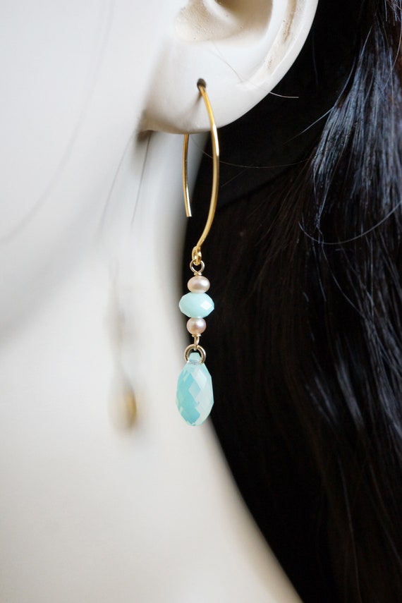 Aqua Austrian Crystal And Pink Pearl Gold Filled Earrings Aqua Austrian Crystal And Pink Pearl Gold Filled Earrings