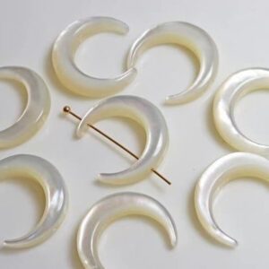 15mm 30mm Natural Shells Pearls Moon Shape Cabochon Beads,faceted Moon Shape Necklacec Pendants Accessories,2 Beads