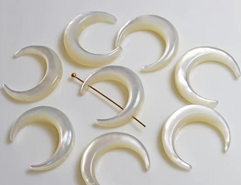15mm 30mm Natural Shells Pearls Moon Shape Cabochon Beads,faceted Moon Shape Necklacec Pendants Accessories,2 Beads 15mm 30mm Natural Shells Pearls Moon Shape Cabochon Beads,faceted Moon Shape Necklacec Pendants Accessories,2 Beads