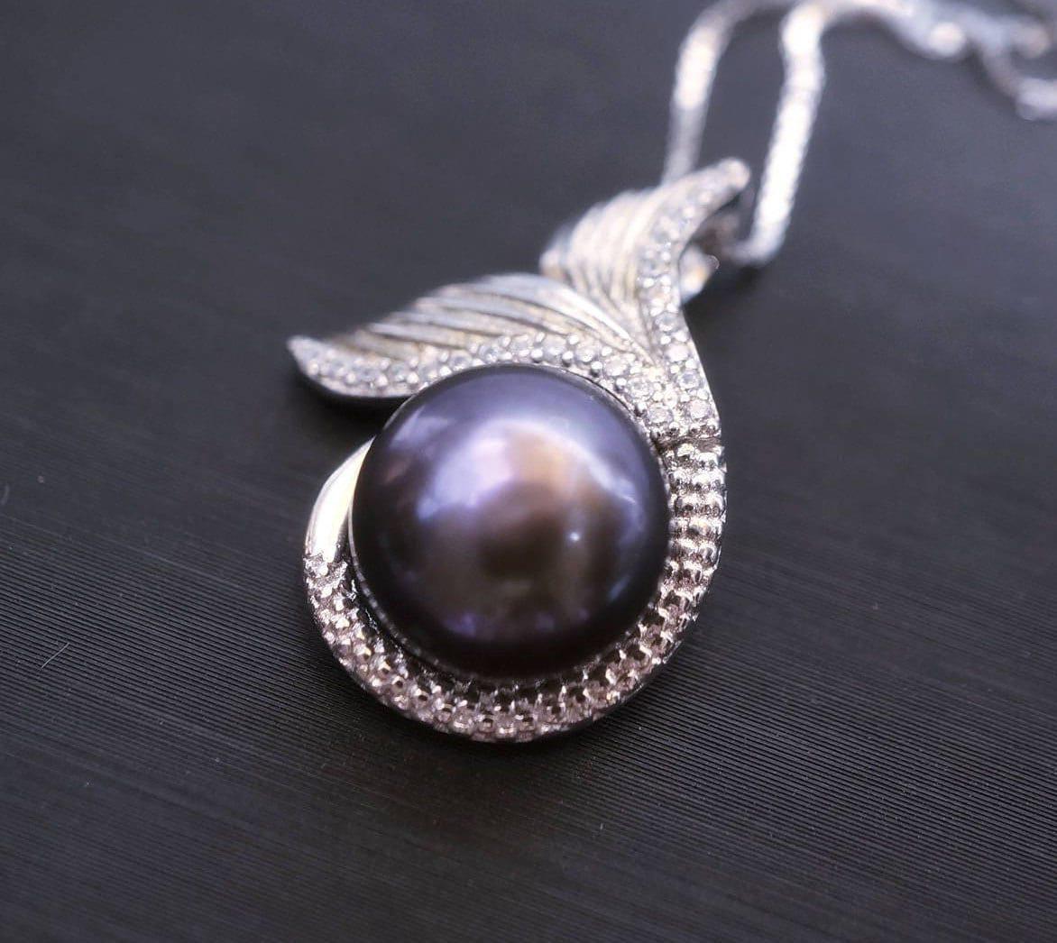 Natural Black Pearl Necklace Sterling Silver, Large Freshwater Bridal Peal Jewelry Mermaid Fish Tail Jewelry 1098 Natural Black Pearl Necklace Sterling Silver, Large Freshwater Bridal Peal Jewelry Mermaid Fish Tail Jewelry 1098