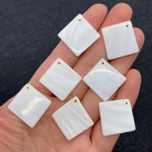 Natural Freshwater Shell Pearls Square Shape Beads,26mm Square Shell Loose Beads, Square Necklace Bracelet Pendant Accessories,5 Beads