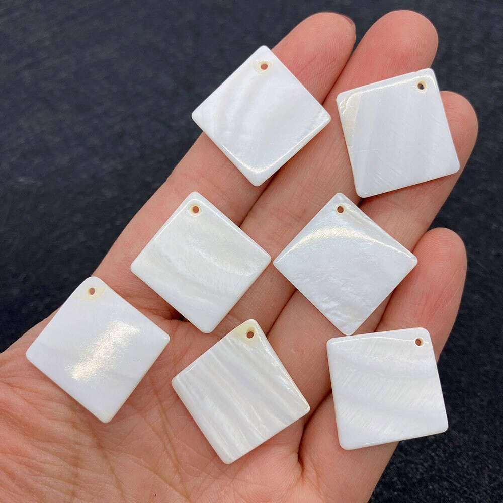 Natural Freshwater Shell Pearls Square Shape Beads,26mm Square Shell Loose Beads, Square Necklace Bracelet Pendant Accessories,5 Beads