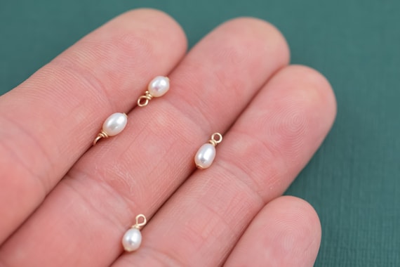 Usa Gold Filled Natural Pearl Charms Drop Pendant Handmade Approx. 4x9mm.made With Natural Freshwater Pearl And Gold Filled Wire Made In Usa Usa Gold Filled Natural Pearl Charms Drop Pendant Handmade Approx. 4x9mm.made With Natural Freshwater Pearl And Gold Filled Wire Made In Usa