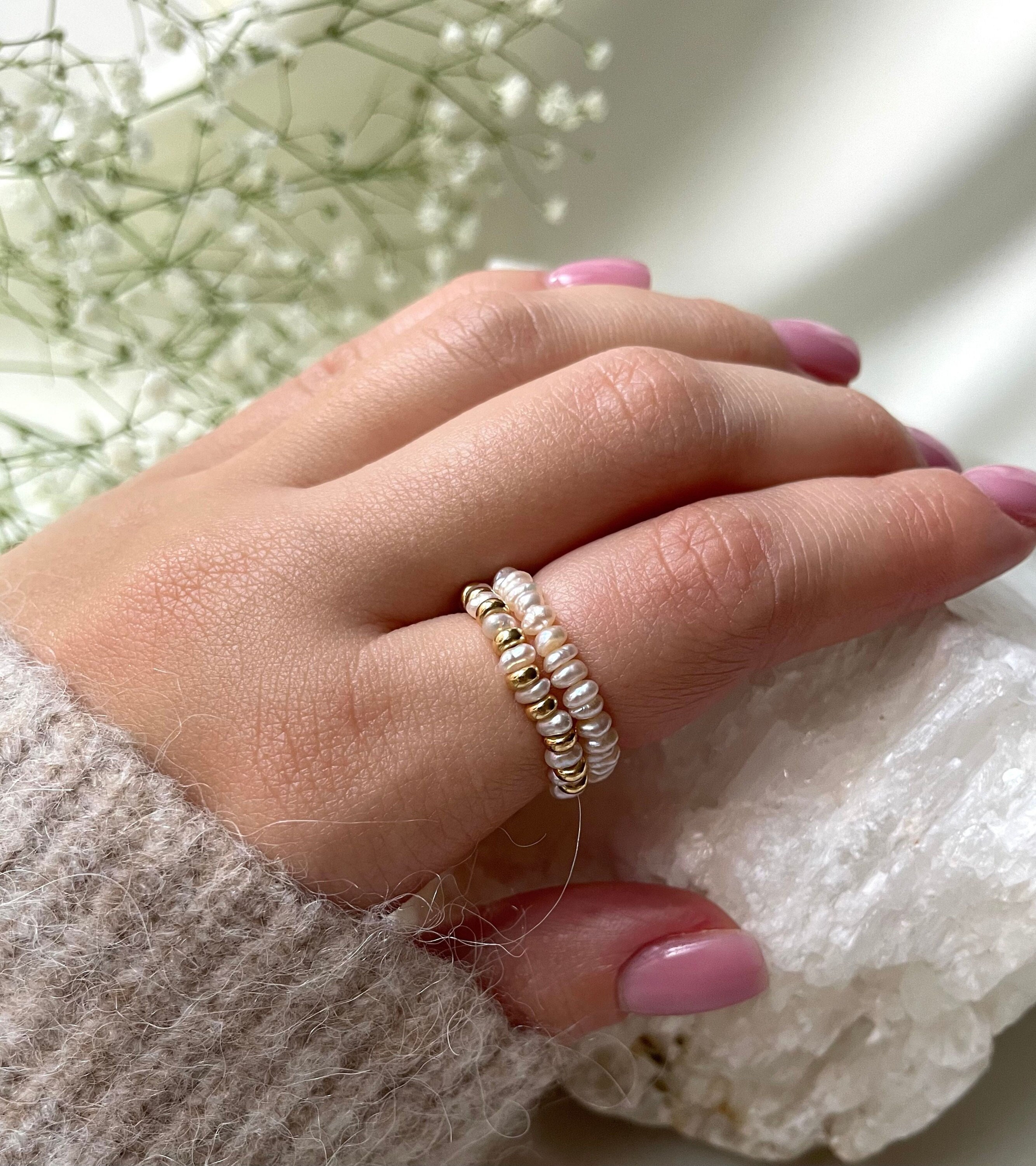 Freshwater Pearl Ring, Stretch Beaded Ring, Gifts For Her, Womens Jewelry, Gold Pearl Ring, Stackable Ring, Dainty Pearl Ring, Stacking Ring
