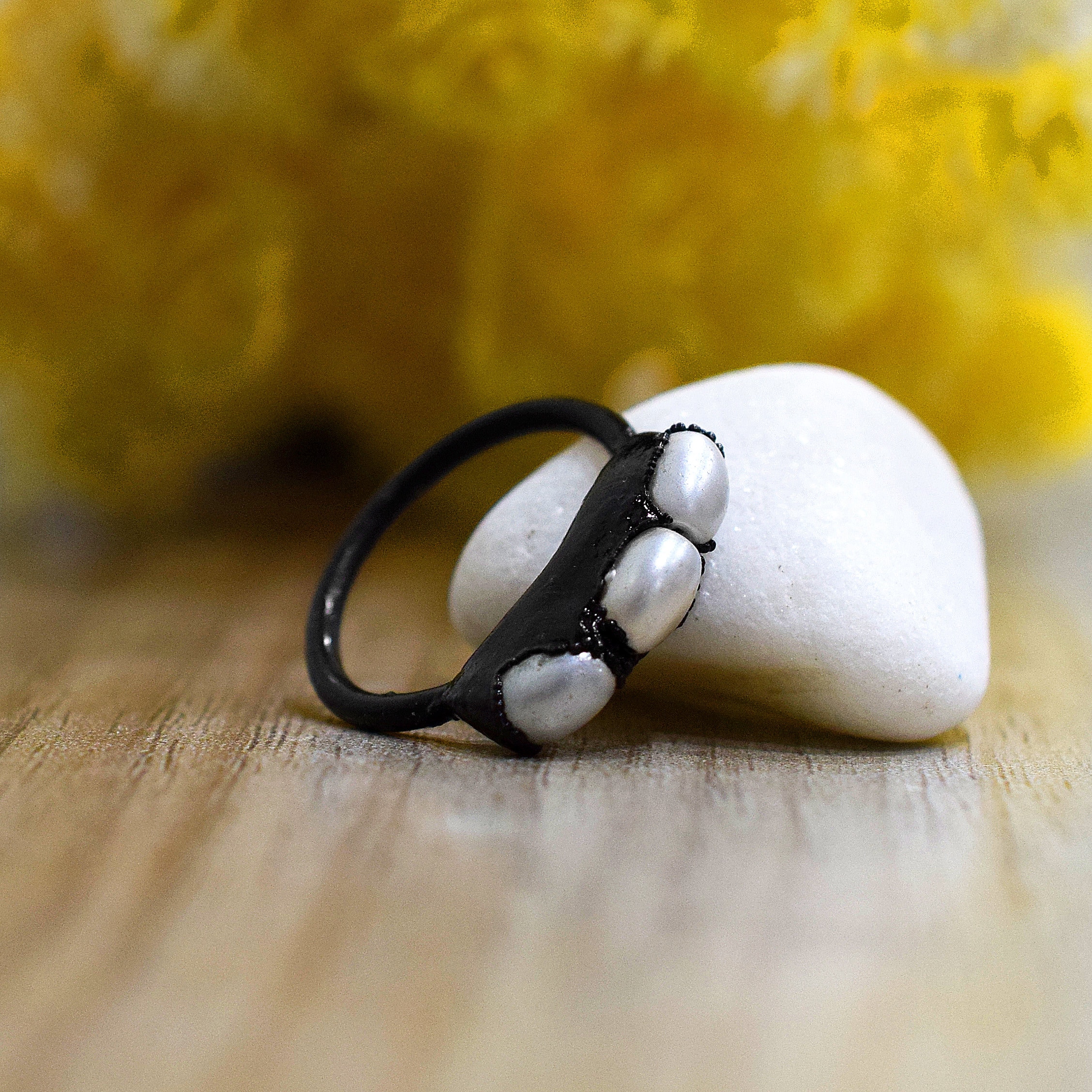 Natural White Pearl Gemstone Ring Jewelry Black Solitaire Ring Anniversary Ring Proposal Ring Wedding Ring Multi Stone Ring