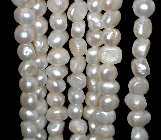 Natural Pearl Gemstone Grade A White Potato Round 9x7mm Loose Beads 7 Inch Half Strand (90190832-b81)