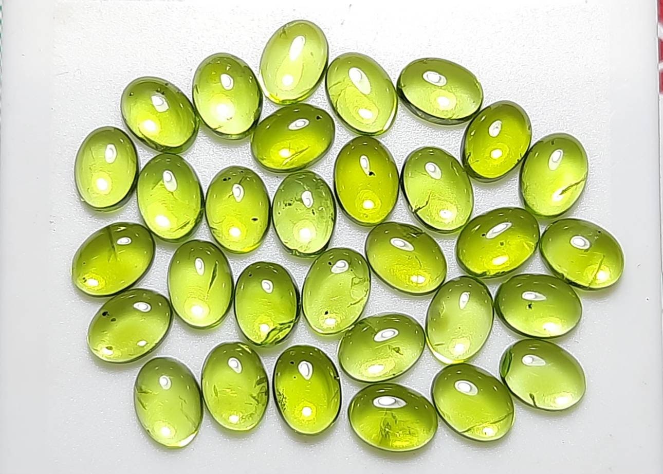 Natural Peridot Oval Cabochon Gemstone: Ring,earing,pendent,bracelets Jewelry,necklace,craft,healing,august Birthstone,wedding Gift,love.